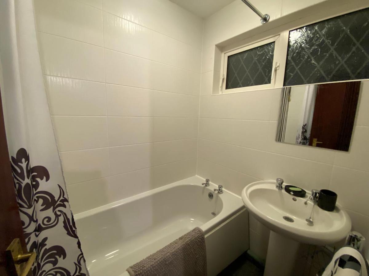 Serene 4Br In Harborne Close To Qe Hospital, Harborne Centre Birmingham Exterior foto